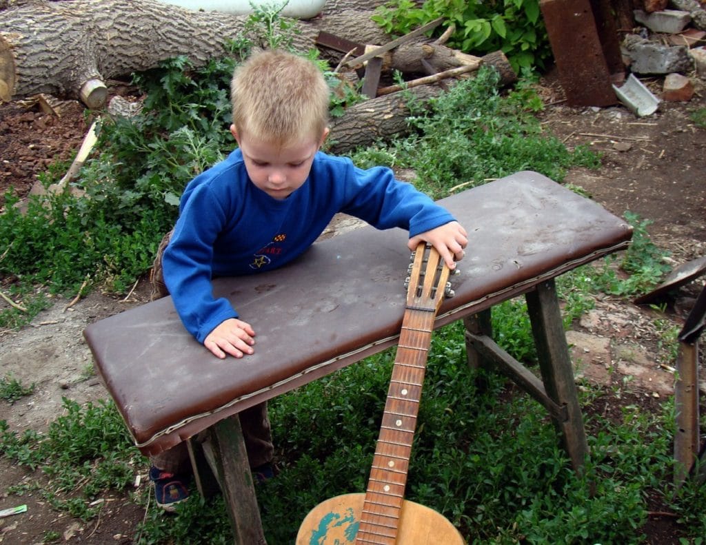 Best Toy Guitars for Toddlers